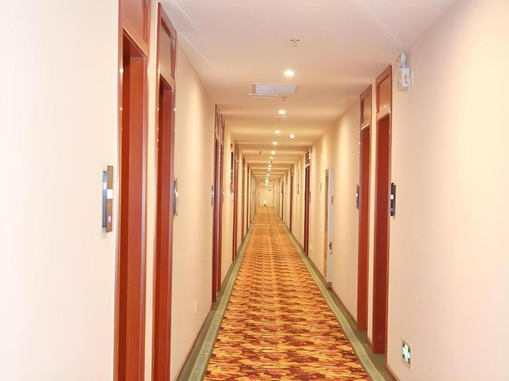 Greentree Alliance Yichang East Yichang Station Hotel Extérieur photo