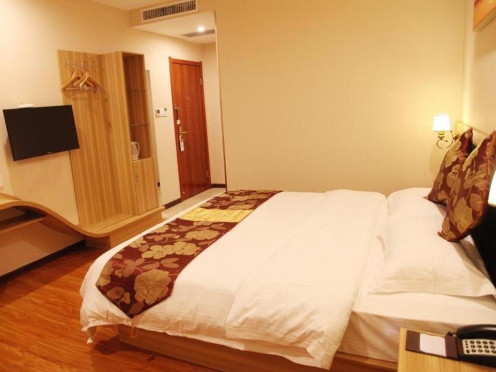 Greentree Alliance Yichang East Yichang Station Hotel Extérieur photo
