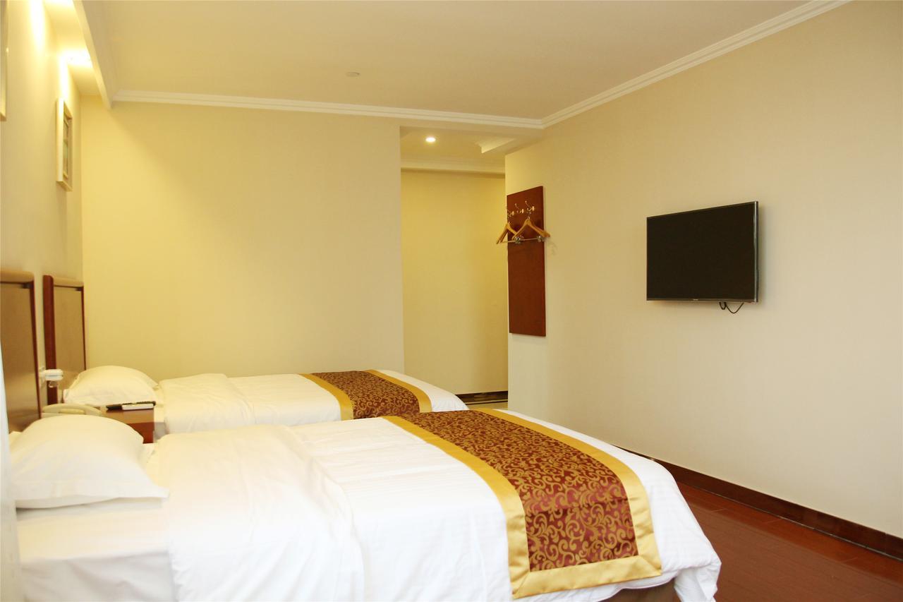 Greentree Alliance Yichang East Yichang Station Hotel Extérieur photo