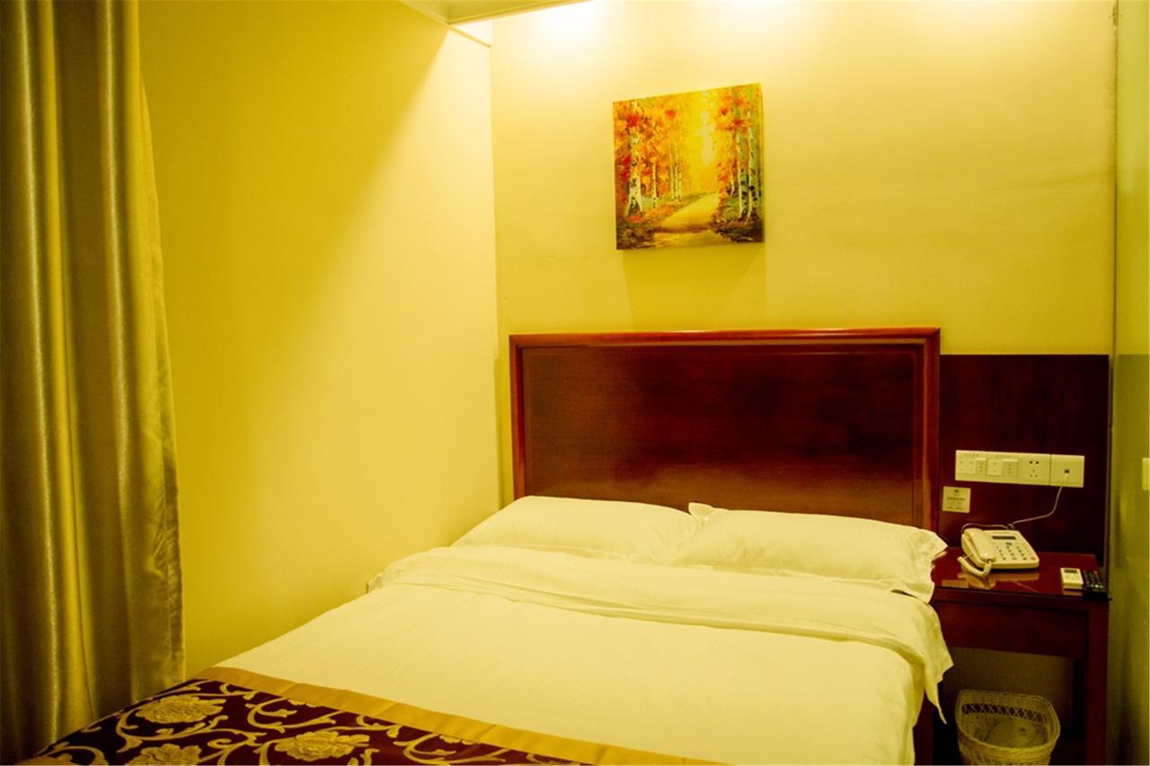 Greentree Alliance Yichang East Yichang Station Hotel Extérieur photo