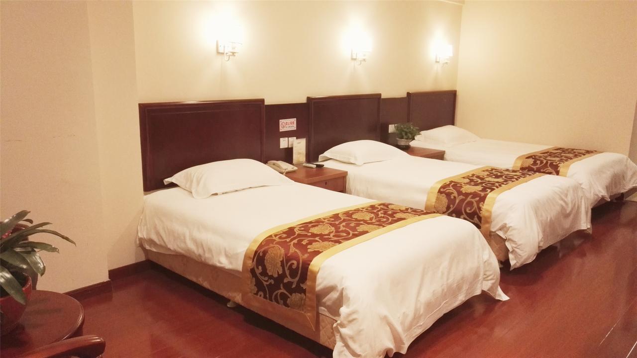 Greentree Alliance Yichang East Yichang Station Hotel Extérieur photo